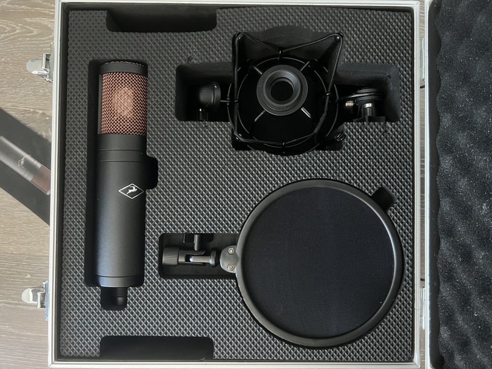 Antelope Audio Edge Duo Large-Diaphragm Modeling Condenser Microphone