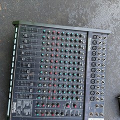 SoundTech PC1250 Powered Stereo Mixing Console 12 Channel DigiFX 128 Effects EQ