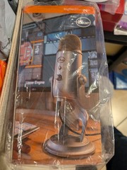 BRAND NEW SEALED Blue Yeti Professional USB Microphone 988-000103 – Silver