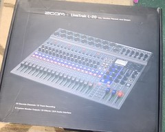 Zoom LiveTrak L-20 20-Channel Digital Mixer & Recorder – Excellent Condition