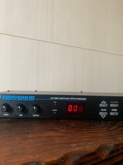 Alesis Midiverb III 16-Bit Digital Multi Effects Processor Delay Chorus 1U Rack
