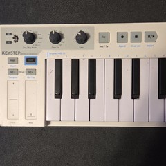 Arturia KeyStep 32-Key MIDI Keyboard Controller w/ Arpeggiator, Sequencer, USB