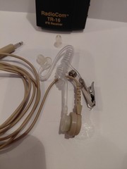 Telex RadioCom TR-16 IFB 16-Channel Wireless Receiver for Talent W/ RTV-04 Ear