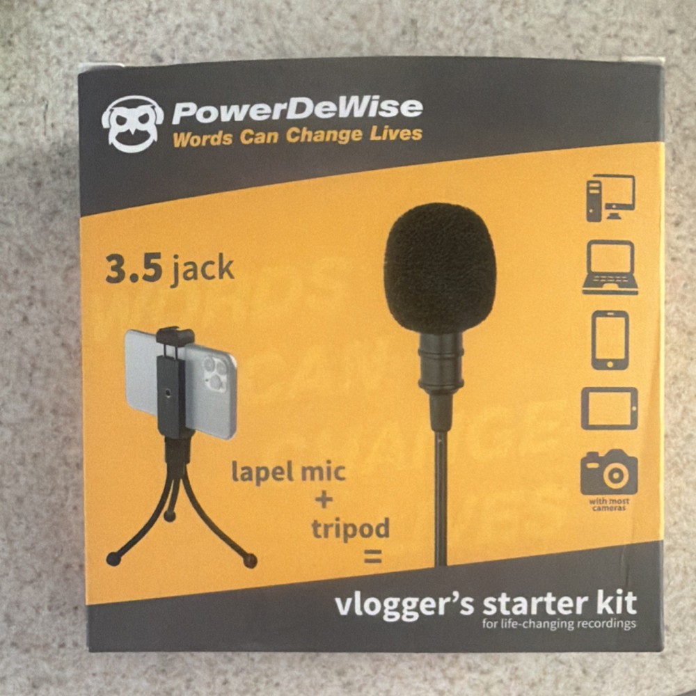 PowerDeWise Vlogger’s Starter Kit Lavalier Mic 3.5mm w/ Mini Tripod & Bag