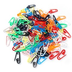 200PCS Color Plastic Safety Pin 2.3 cm Black and Red Yellow 8181