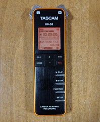 Tascam DR-03 Digital PCM Recorder WORKS comes with 2GB CD Card