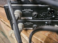 SHURE Wireless Microphone Receiver System Shure WA404, Shure WA440, 4X Shure LX4