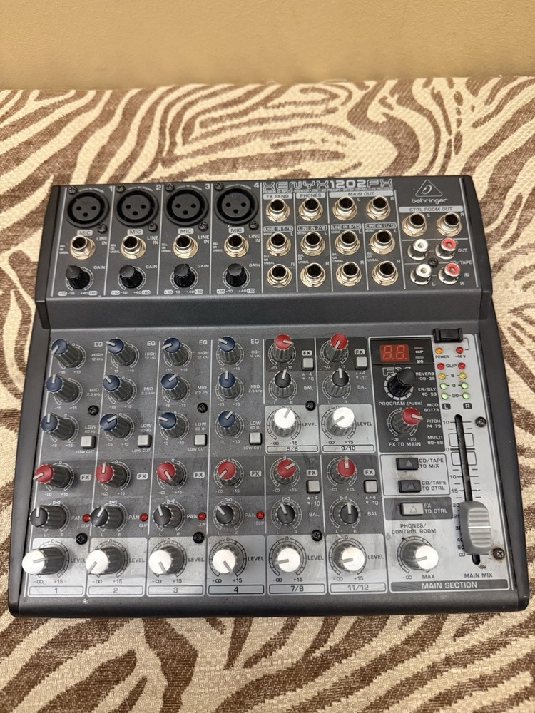 Behringer XENYX 1202FX 12 CH Mixer with Effects – Black/Gray