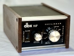 DBX 117 Decilinear Compressor Dynamic Range Processor