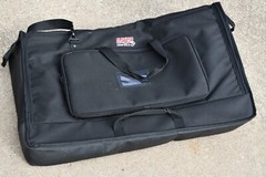 Gator Cases Large Padded Nylon Tote case for 32in LED tv Screens USED 515b