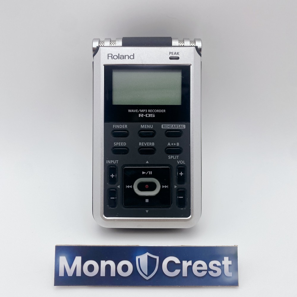 Roland R-05 Portable Digital Audio Recorder Linear PCM MP3 Wave Handy Studio R05