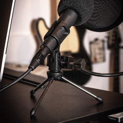 Chromacast Super Lightweight Collapsible Desktop Microphone Tripod Stand with Mi