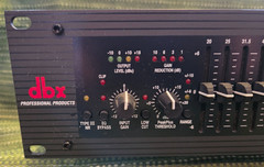 dbx 2031 31 Band Graphic Equalizer Limiter Type III NR. S/N 000354