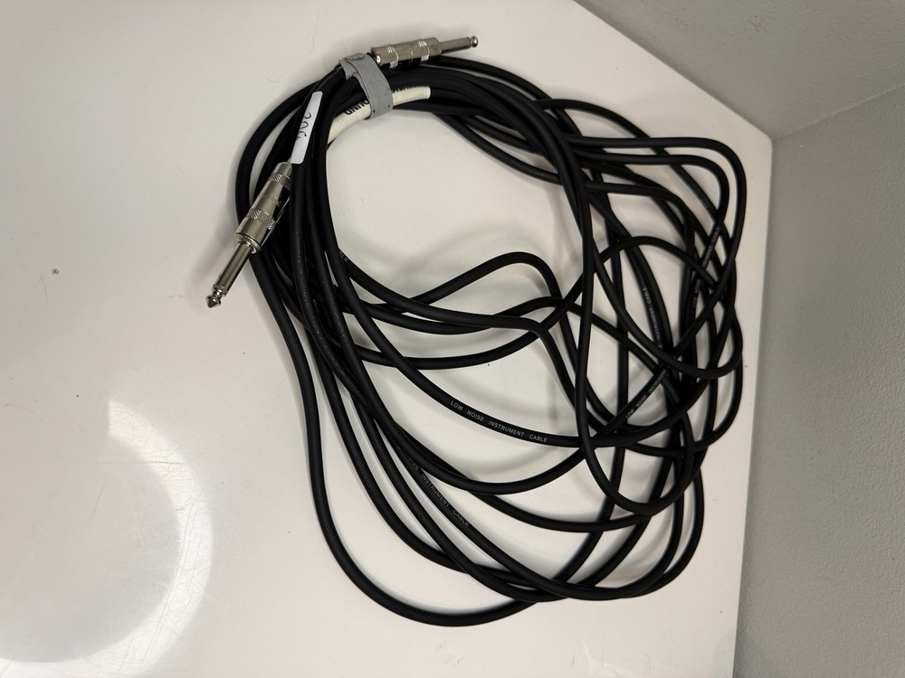 NEUTRIK EG30 Audio Low Noise Instrument Cable 30 Feet Long – Made In USA