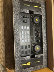 Maono MaonoCaster Lite Podcast Mixer 2-Channel USB Built-in Effects AU-AM200