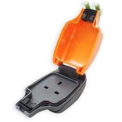 WeatherProof Camping Power-Flex Adapter. 16amp Blue Plug to 1G IP54 Socket