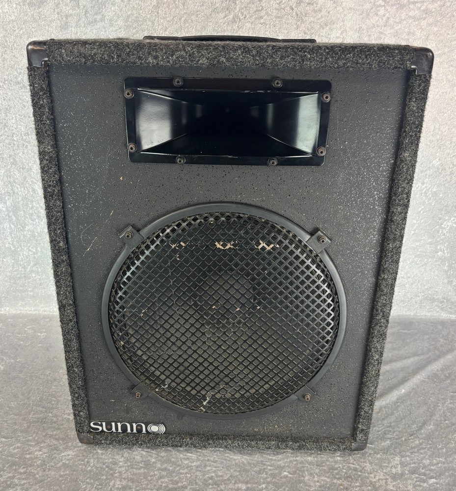 Sunn 1215 PA speaker