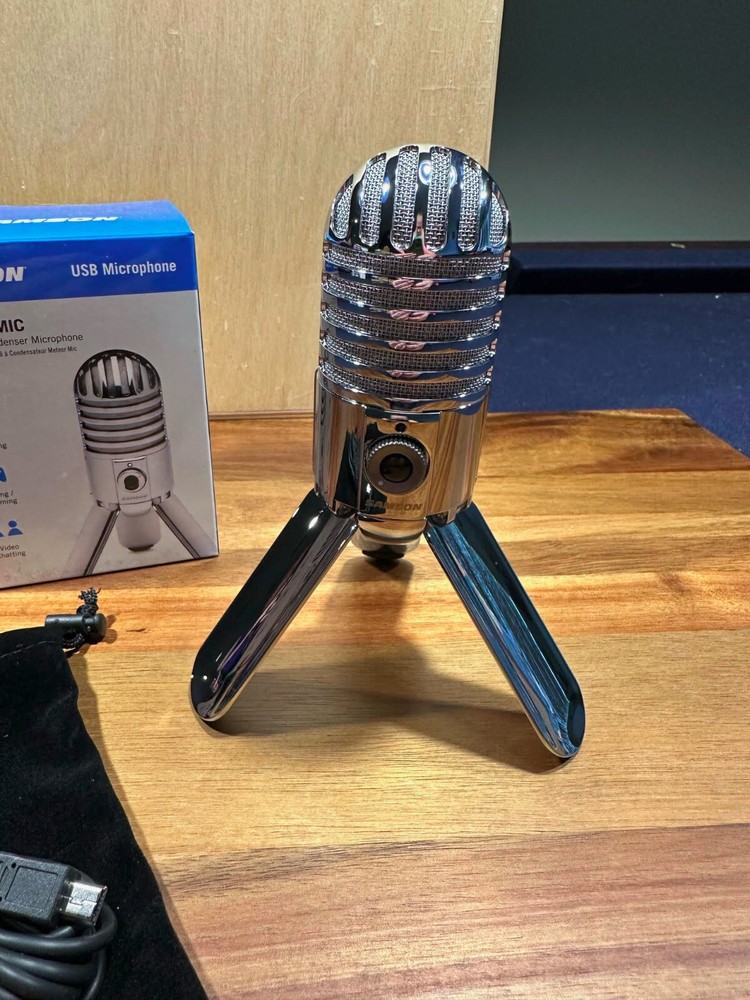 Samson Meteor Mic USB Studio Condenser Microphone For Home Recordings Podcasting
