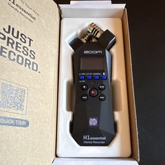 Zoom H1essential Handy Digital Recorder 32-Bit Float Stereo Handheld USB