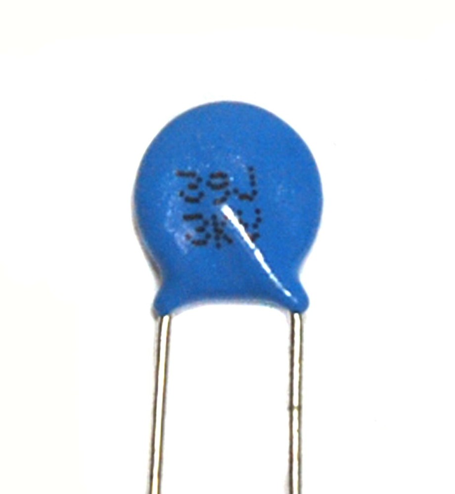 100pc Disc Ceramic Capacitor 39pF 3KV J ±5% NP0 NPO φ7×2.5mm Pitch = 5mm RoHS