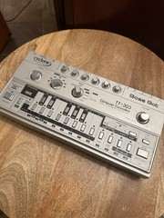 Cyclone Analogic Bass Bot TT-303 Mk1 Desktop SYNTHESIZER NEW PERFECT CIRCUIT