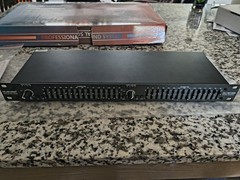 MUSYSIC Equalizer Dual 15-Band Stereo Graphic Digital Equalizer home MU-EQ15B