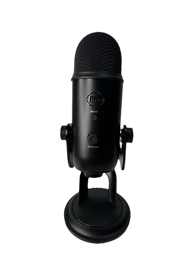 Blue Microphones – Yeti USB Multi-Pattern Electret Condenser Microphone –