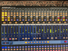 PreSonus StudioLive 24.4.2 24-Channel Digital Performance and Recording Mixer