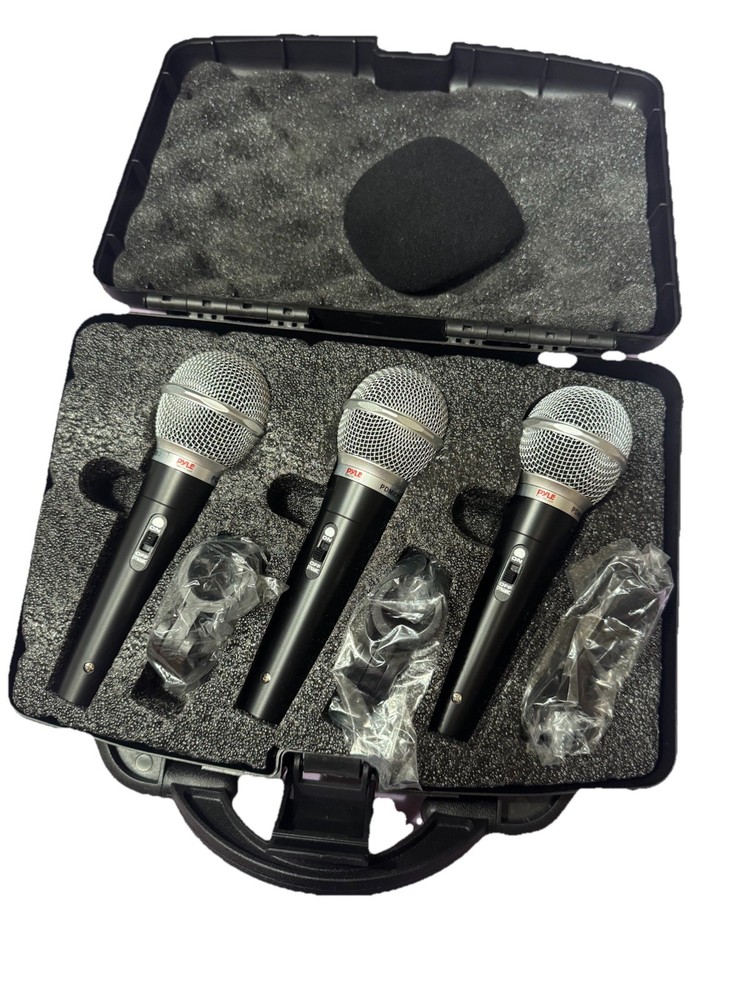 Pyle PDMICKT34 Dynamic Microphone Kit (3) Professional Handheld Mics & Cable