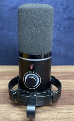 Maono PD200X USB/XLR Podcast Dynamic Microphone Boom Arm Bundle