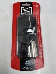 Hosa STX-103M Balanced Interconnect, 1/4 in TRS to XLR3M, 3 ft EB-19676
