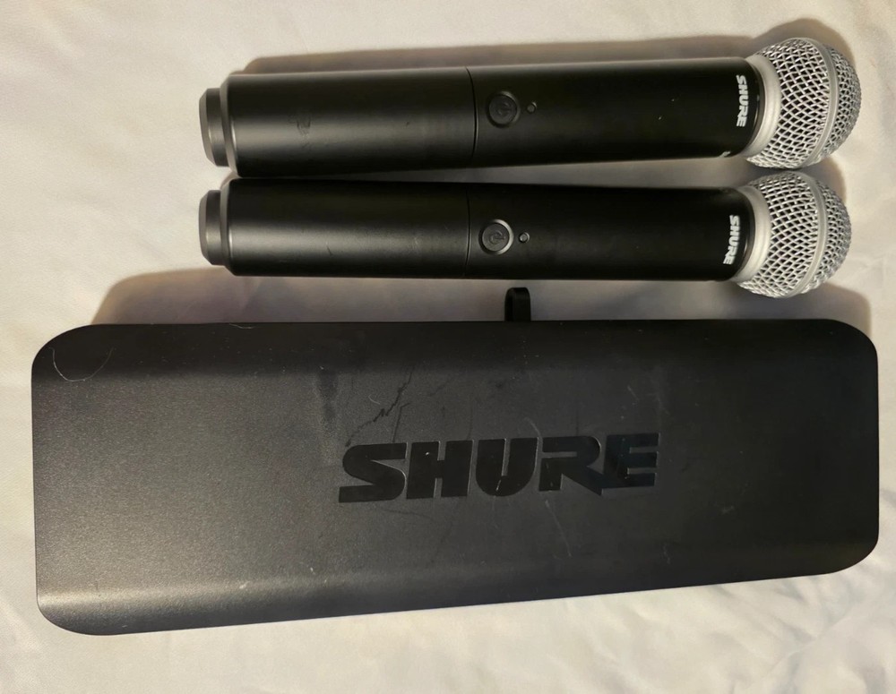 BLX2/PG58 Handheld Wireless Transmitter with 2x PG58 Vocal Mic