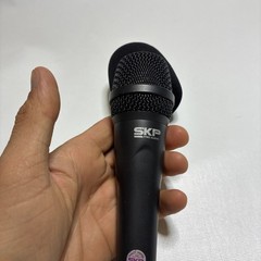 SKP PRO AUDIO PRO-35 XLR Professional Dynamic Cardioid Microphone