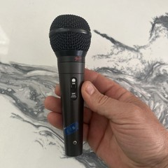 Fender P-51 Dynamic Cable Professional Microphone with On/Off Switch