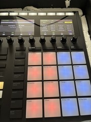 Native Instruments Maschine Mk3 Drum Controller Drum Machine Hardware only