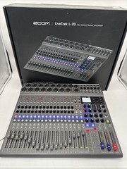 Zoom LiveTrak L-20 20-Channel Digital Mixer & Recorder-Excellent Condition W/Box