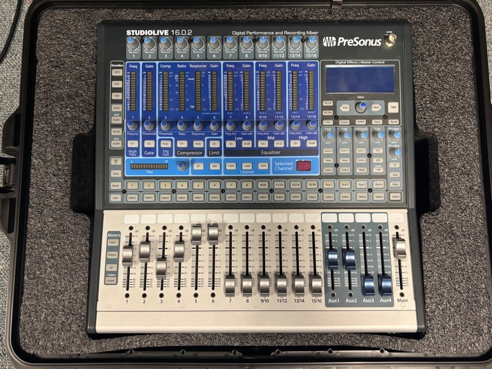 PreSonus StudioLive 16.0.2 16-Channel Digital Mixer – with hardshell case