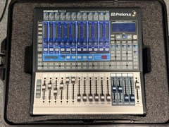 PreSonus StudioLive 16.0.2 16-Channel Digital Mixer – with hardshell case