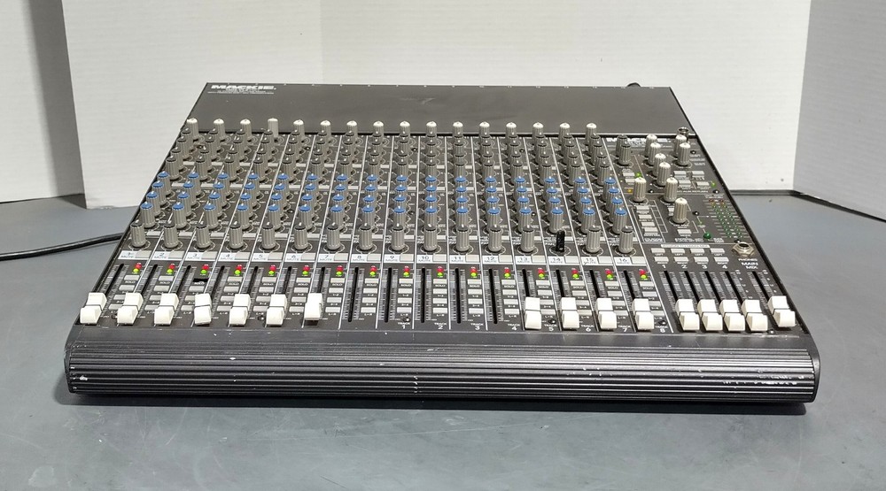 Mackie 1604-VLZ PRO 16-Channel 4-Bus 3-Band EQ XDR Phantom Power Analog Mixer