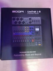 Zoom LiveTrak L-8 Portable Podcast 8-Track Multitrack Recorder