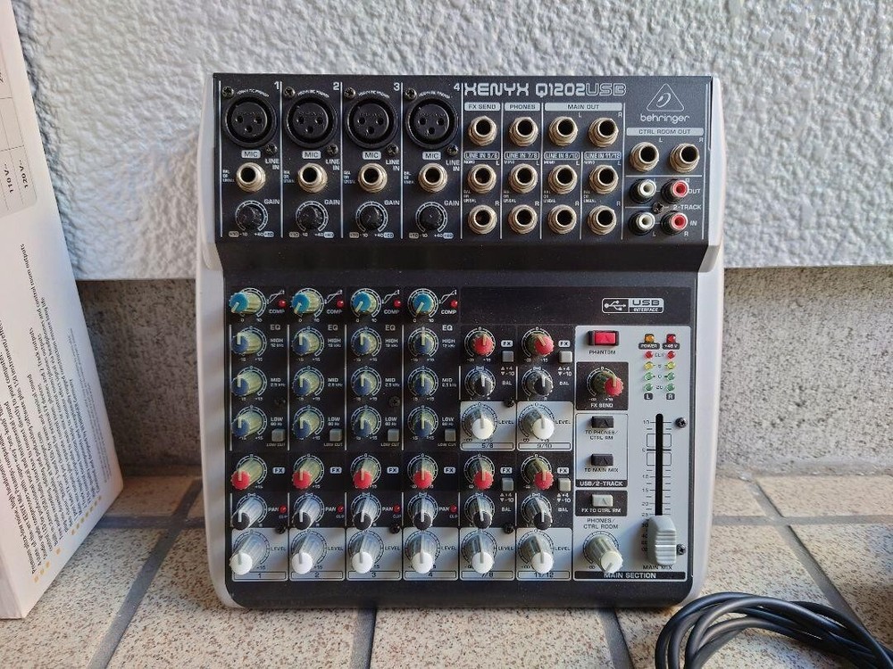BEHRINGER XENYX Q1002USB Analog mixer / Behringer Mixer