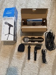 Samson Q2U Dynamic USB Microphone Recording and Podcasting Pack (Black)