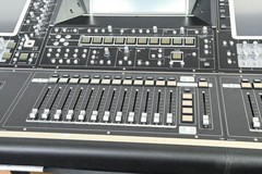 DiGiCo SD5 Digital Mixing Console w/ Waves Card, ST Optical & Road Case CG01GCW