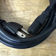 Hosa PWC-408 IEC Power Cord, 14 AWG, IEC C13 to NEMA 5-15P – 8 Foot