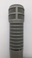 Electro-Voice RE20 Dynamic Cardioid Broadcast Microphone Grey
