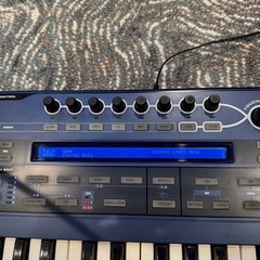Novation UltraNova: Analog Modeling Synthesizer 37-Key 20 Voice / Vocoder w/Mic