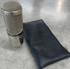 Audio Technica AT2020 Cardioid Condenser Microphone Limited Edition Silver