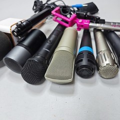 Lot of 10 Assorted Microphones – Untested, Signs of Use, Various Color and Model