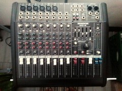 mackie mixer DFX 12