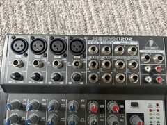 Behringer Xenyx1202 Premium 12-input 2-Bus Mixer Mic Preamps British EQs